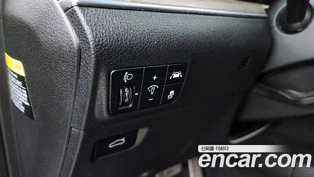Kia K5 2020 — ფოტო 16/20