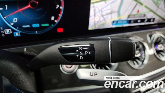 Mercedes-Benz CLS-Class 2023 — Photo 13/20