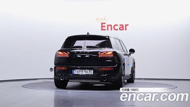 Mini Cooper S Clubman 2023 — ფოტო 4/20