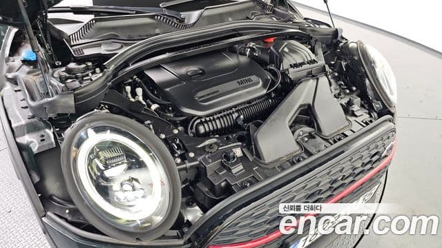 Mini Cooper S Clubman 2023 — ფოტო 6/20