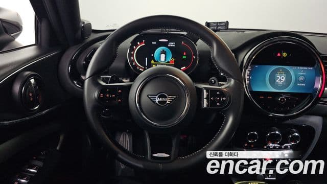 Mini Cooper S Clubman 2023 — ფოტო 13/20