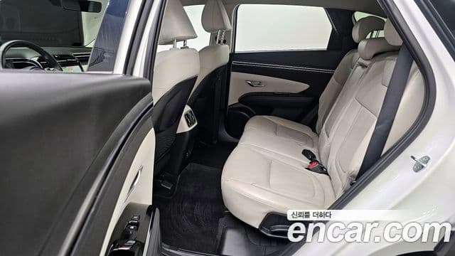 Hyundai The New Tucson 2023 — Фото 13/20