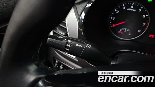 Kia Seltos 2021 — Şəkil 18/20