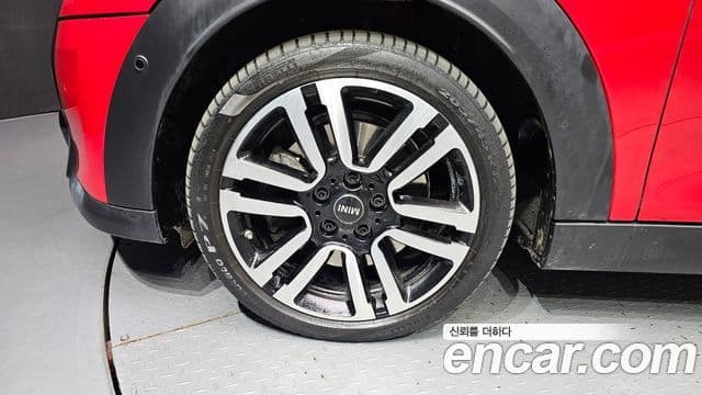 Mini Cooper S 2023 — фото 5 из 20