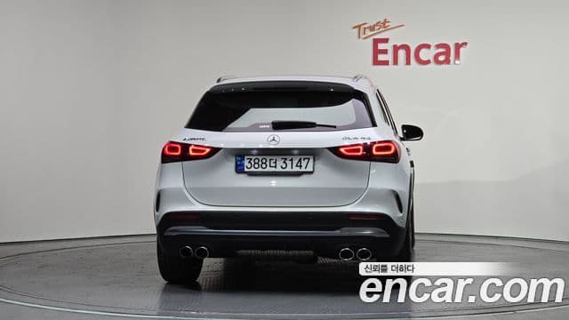 Mercedes-Benz GLA-Class 2023 — Фото 3/20