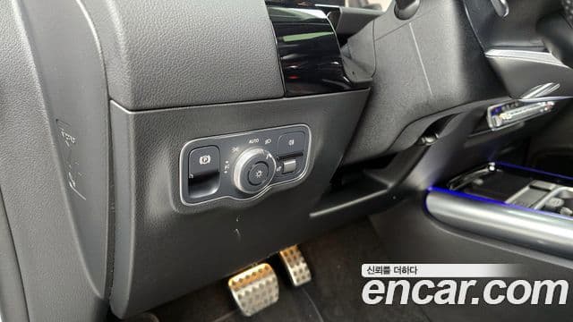 Mercedes-Benz GLA-Class 2023 — Фото 13/20