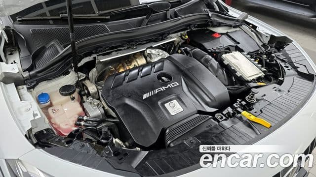 Mercedes-Benz GLA-Class 2023 — Фото 15/20