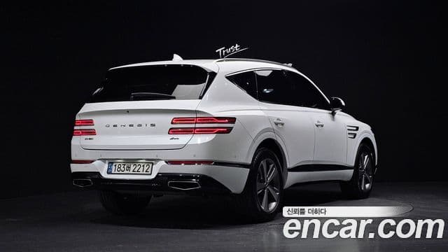 Genesis GV80 2023 — ფოტო 17/20