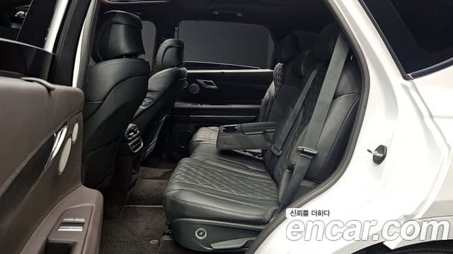 Genesis GV80 2023 — ფოტო 14/20