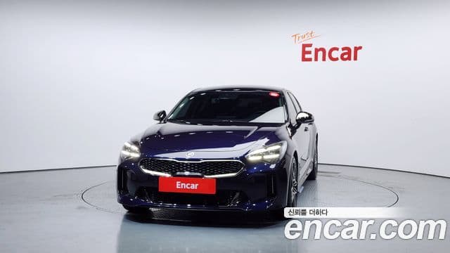 Kia Stinger 2021 — ფოტო 3/20