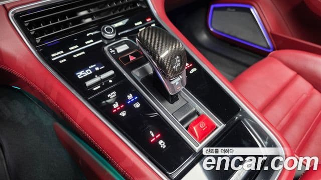 Porsche Panamera 2019 — ფოტო 11/20