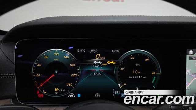 Mercedes-Benz E-Class 2022 — ფოტო 8/20