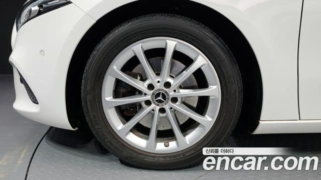 Mercedes-Benz A-Class 2020 — фото 4 из 20