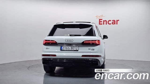Audi Q7 2022 — Şəkil 4/20