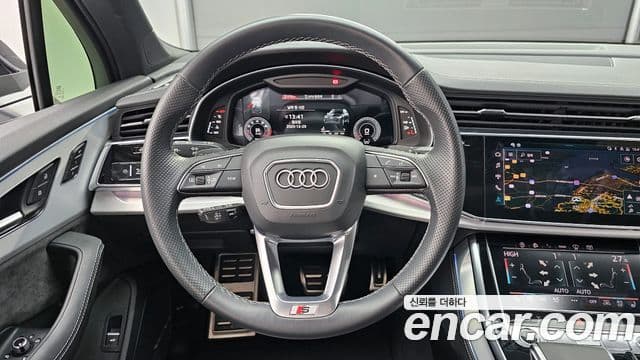 Audi Q7 2022 — Şəkil 13/20
