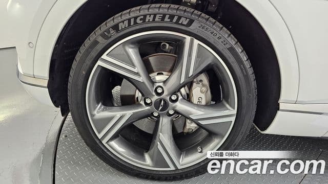 Genesis GV80 2023 — ფოტო 5/20