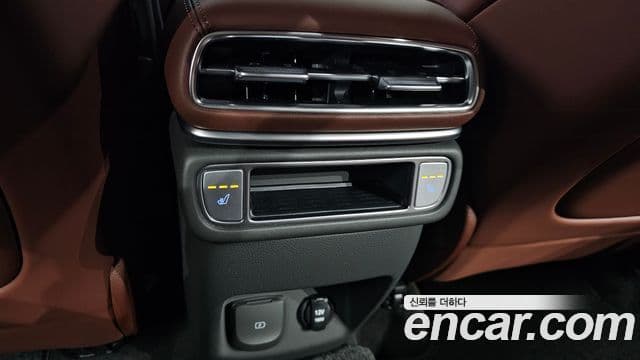 Genesis GV80 2023 — ფოტო 18/20
