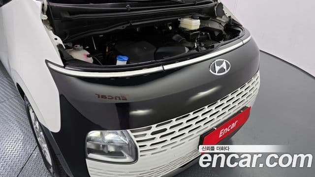 Hyundai Staria 2023 — Фото 6/20
