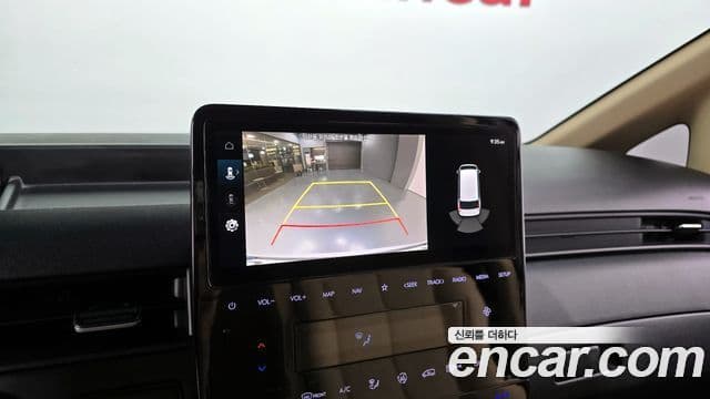 Hyundai Staria 2023 — Фото 16/20
