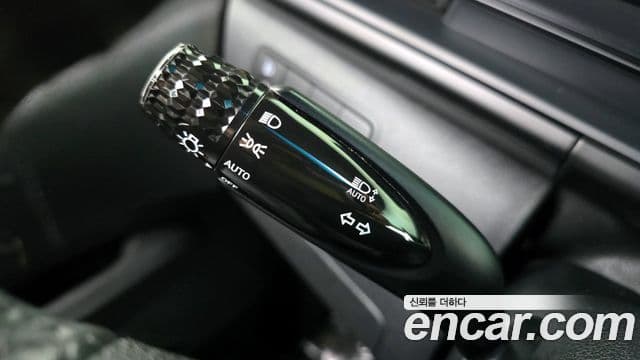 Hyundai Staria 2023 — Фото 18/20