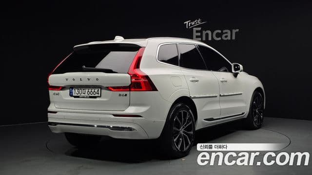 Volvo XC60 2023 — Şəkil 2/20