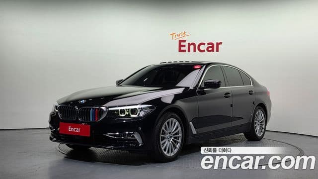 BMW 5 Series 2020 — Фото 1/20