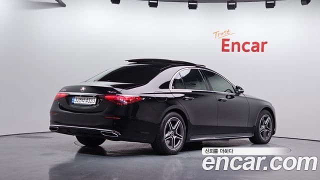 Mercedes-Benz S-Class 2022 — ფოტო 2/20