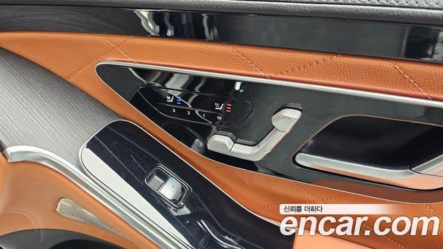 Mercedes-Benz S-Class 2022 — ფოტო 18/20