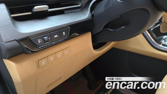 Kia Carnival 2020 — Фото 15/20