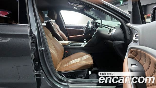 Genesis G70 2019 — Şəkil 8/20