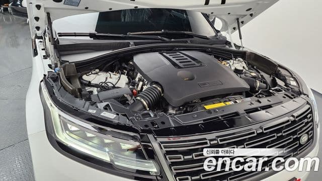 Land Rover Range Rover Velar 2025 — ფოტო 6/20