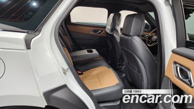 Land Rover Range Rover Velar 2025 — ფოტო 12/20