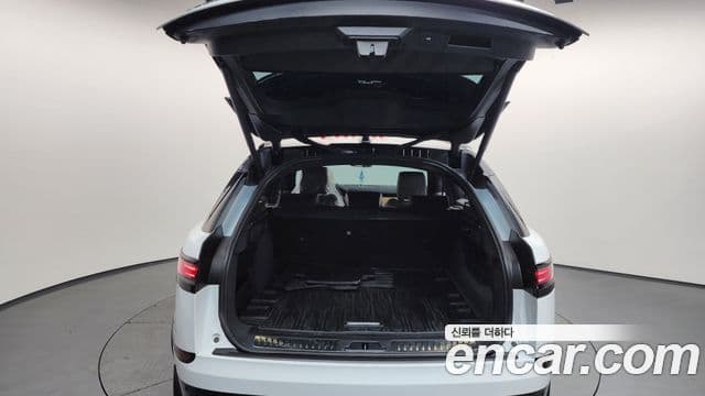 Land Rover Range Rover Velar 2025 — ფოტო 20/20