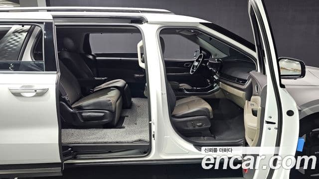 Kia Carnival 2025 — Şəkil 10/20