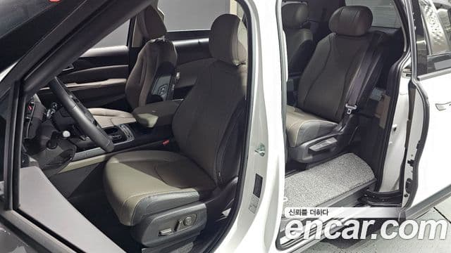 Kia Carnival 2025 — Şəkil 4/20