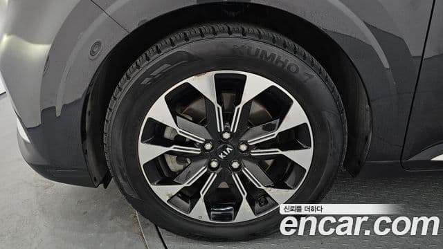 Kia Carnival 2020 — ფოტო 5/20