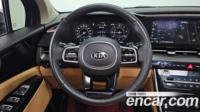Kia Carnival 2020 — ფოტო 13/20