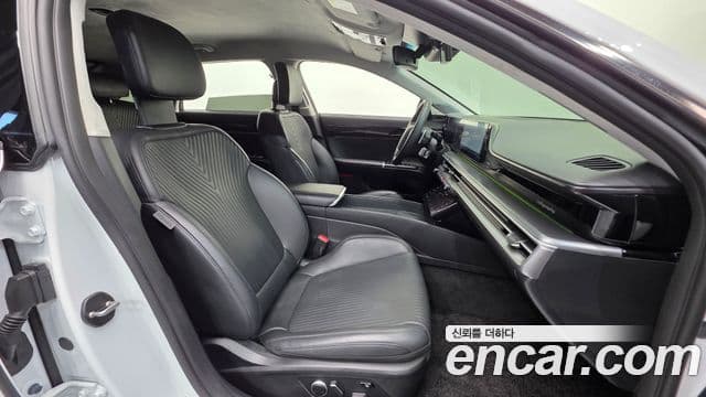 Hyundai Grandeur 2023 — ფოტო 10/20