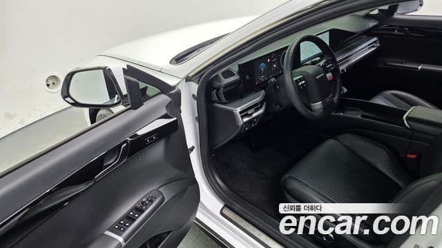 Hyundai Grandeur 2023 — ფოტო 11/20