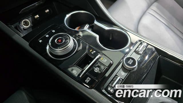 Kia K5 2021 — ფოტო 9/20