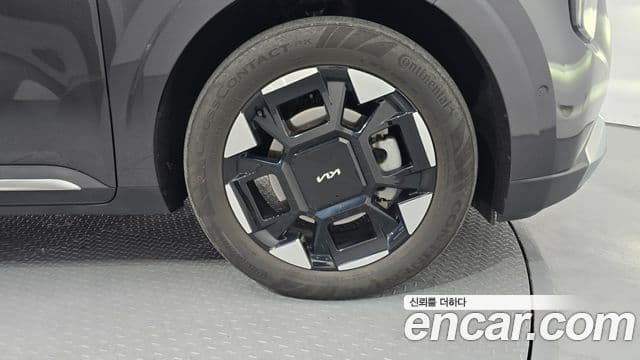 Kia Carnival 2024 — ფოტო 5/20