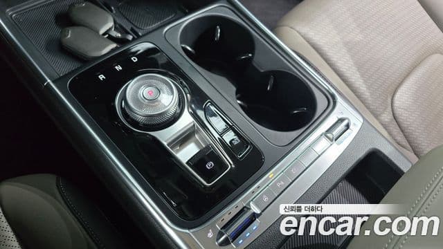 Kia Carnival 2024 — ფოტო 9/20