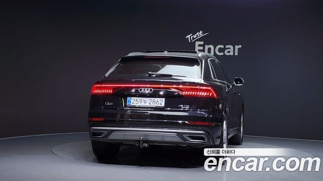 Audi Q7 2020 — Şəkil 3/20