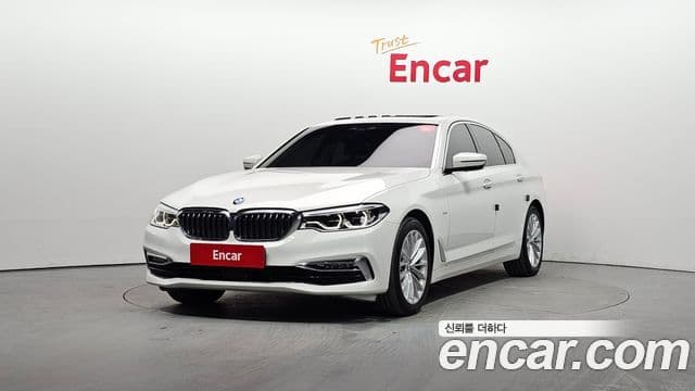 BMW 5 Series 2018 — Şəkil 15/20