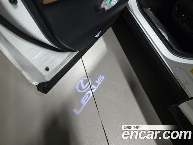 Lexus NX350h 2024 — Şəkil 12/14