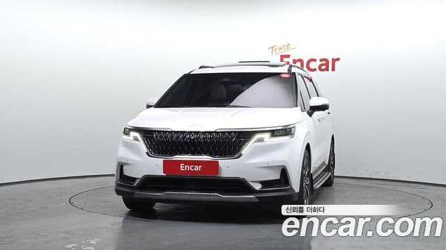 Kia Carnival 2022 — ფოტო 3/20