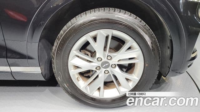 Genesis GV70 2021 — ფოტო 5/20