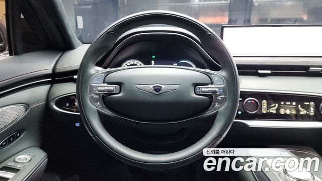 Genesis GV70 2021 — ფოტო 13/20