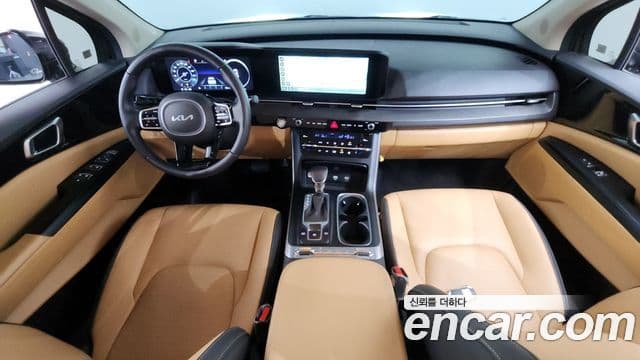 Kia Carnival 2022 — ფოტო 7/20