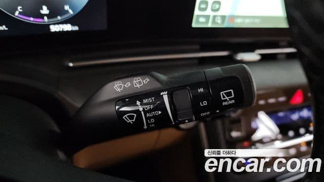 Kia Carnival 2022 — ფოტო 14/20